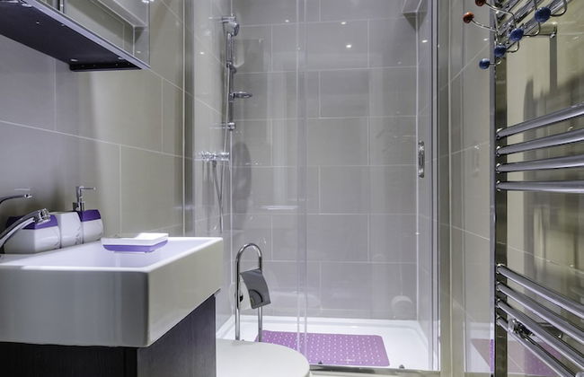 City Gate Serviced Apartments - Photo 32