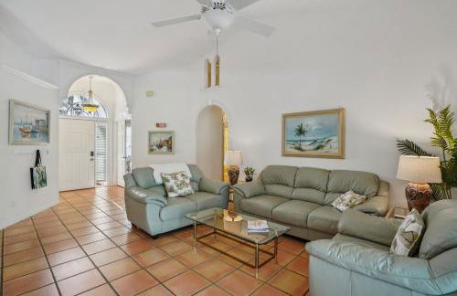Relaxed Tropical NAPLES Retreat 5 mi to Beach home - Photo 8