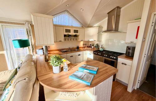 Hot Tub Lodge, Panoramic Views & Free Golf, Dog Friendly - Foto 27