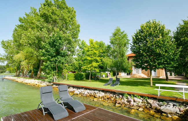 2 bedroom Apartment in Balatonlelle with garden and terrace - Photo 1