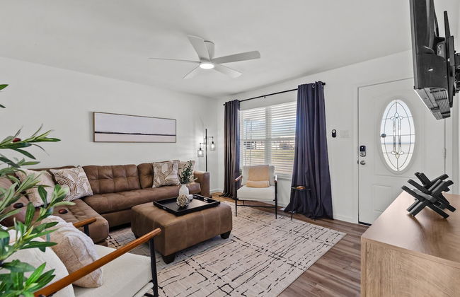 The Secret Sojourn | JZ Vacation Rentals - Photo 16