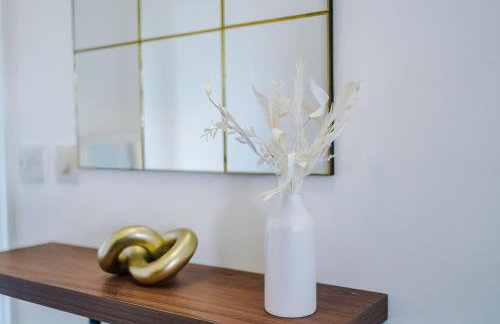 Large Home Salford -Free Parking - Foto 10