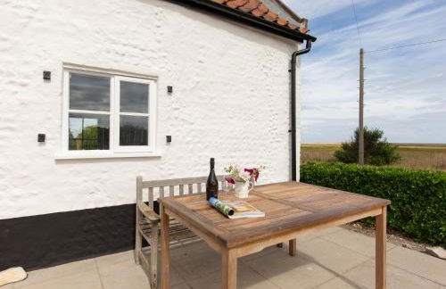 Cley Corner Cottage - Photo 1