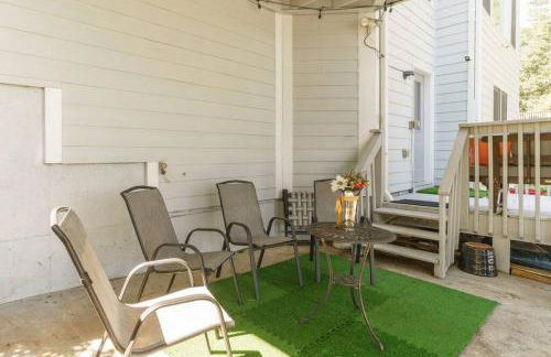 Relaxing Retreat with 55-Inch TV and Lake Views - Foto 16