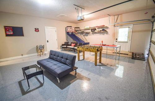 The Crimson Retreat Only 5 Miles to the Stadium BBQ Coffee Games - Foto 1