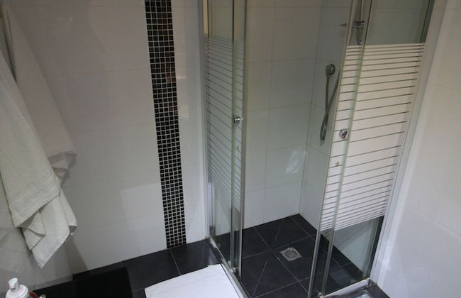 Rich Luxury Suites - Photo 50