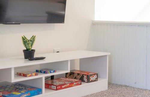 Spacious and Cozy St Louis Gem ABODEbucks - Photo 39