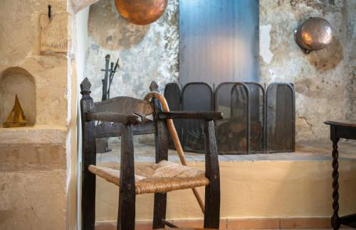 The Olive Mill House - Luxe Villa, Classic Charm - Foto 30