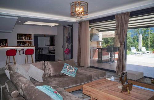 Villa Stratos Corfu -private pool and hot tub - Foto 10