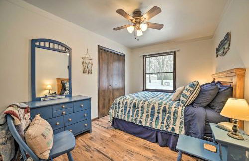 Houghton Lake Cottage Escape with Patio! - Foto 15