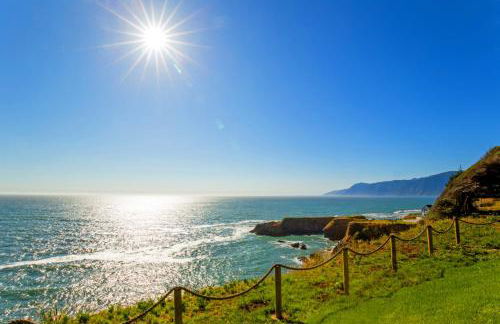 Dolphin by OceanviewHotTubs Oceanfront Shelter Cove Tesla - Foto 29