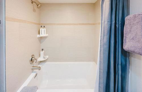 1BR Ski-In&Out - Top Floor - Mtn Views & Hot Tub - Foto 19