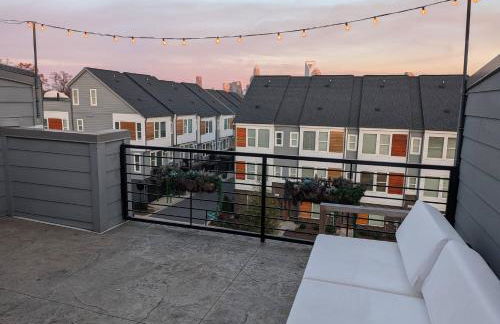 Queen City Castle - Rooftop, Garage, King Beds, Pet Friendly - Foto 14
