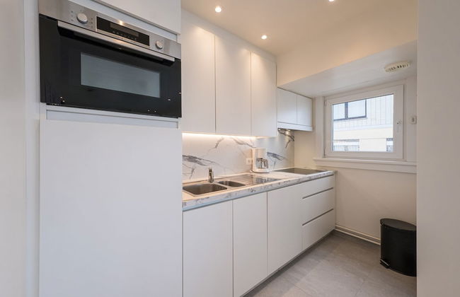 Bright Apartment With Frontal sea View - Photo 8