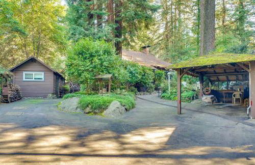 13 Mi to Beach! Forest Brook Creekfront Cabin - Foto 32