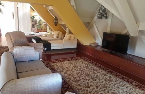 Belíssima COBERTURA no Condomínio Switzerland, o conforto que toda família merece - Foto 45