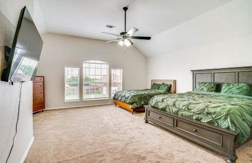 2 Mi to Old Town Spacious Burleson Vacation Home - Foto 20