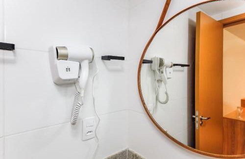 Studio Novo com ar ao lado da Igreja São Mateus - Foto 11