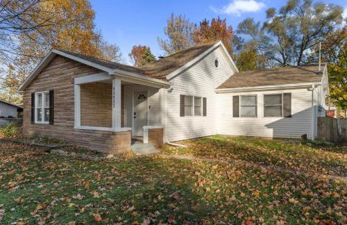 3BD Family Retreat - 4 Mins to UND - Yard Games - Foto 19