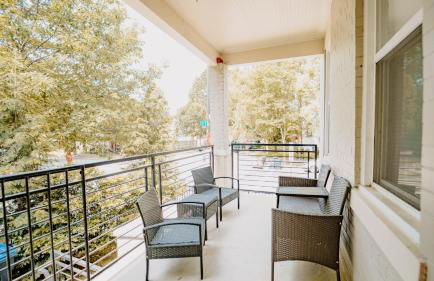 The Grand DC Stay with Deck and Parking - Photo 32