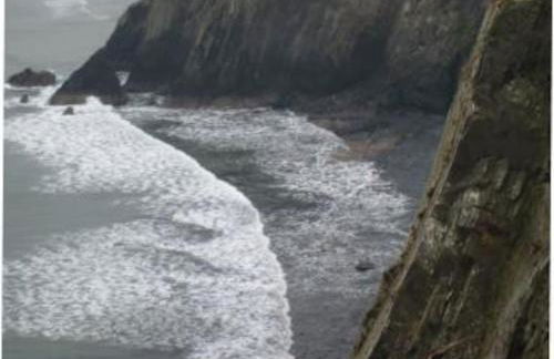 The Cwtsh at Ffynnon Clun: unique. - Photo 21