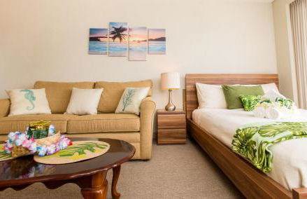Tropical Studios at Marine Surf Waikiki - FREE PARKING - BEST LOCATION - FULL KITCHEN - SWIMMING POOL - Foto 74