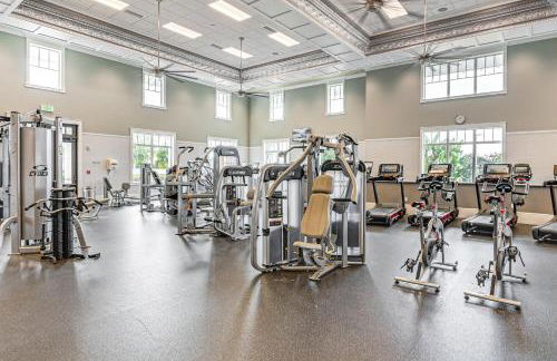 3 Mi to Naples Beach! Couples Resort Getaway - Photo 22