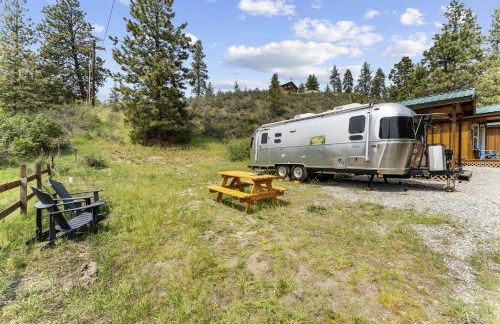 Fully-Equipped Airstream Rental for Glamping in Chelan, Washington - Foto 11