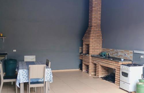 Casa aconchegante com churrasqueira e piscina para um ambiente familiar - Photo 11