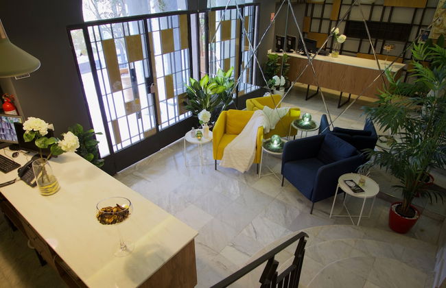 SuiteLoc Apparthotel - Photo 2