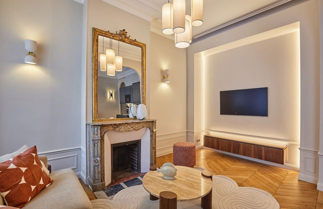 Amazing Apartment Saint Germain des Pres With A-C - Foto 11