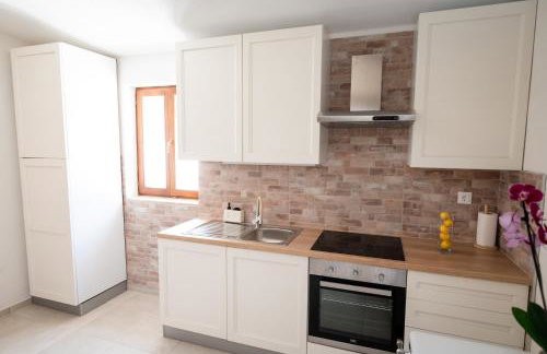 Didova kuća, Holiday home with Private pool near Rogoznica,Sleeps 9 - Foto 52