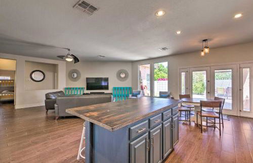 2 Mi to South Mtn Park! Snowbird Retreat with Patio - Foto 4