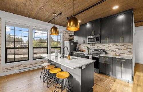 The Loft 10 - Steps from the Lake & Dining- Newly renovated in the heart of McCall - Foto 6