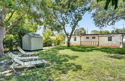 Hallandale Beach Family Vacation Home Backyard - Foto 60