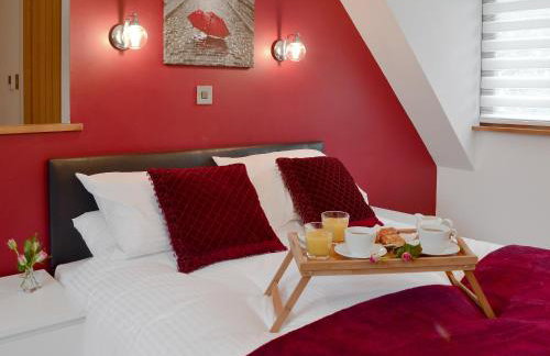 Coombe Wood Coach House - Foto 11