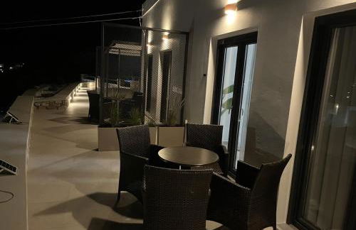 Caldera Suites "Ελιά" - Photo 43