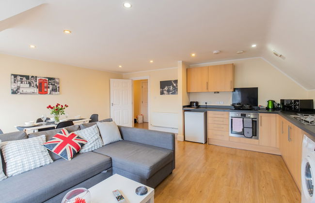 2-bedroom Penthouse, Clockhouse, Hoddesdon - Photo 36