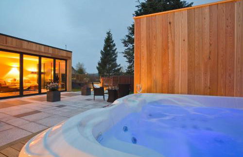 The Invergarry - Royal Deeside Luxury 5 star Couples Retreat with Hot Tub, Aboyne - Foto 16
