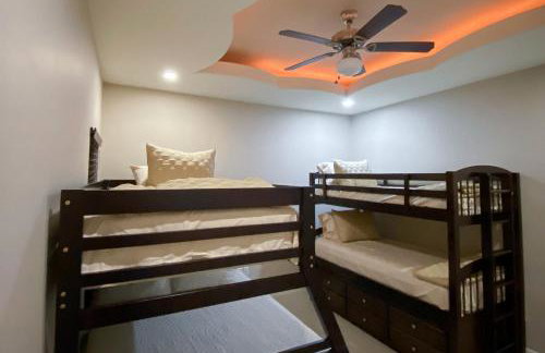 Pool, Patio and Yard Chic South Texas Home - Foto 25