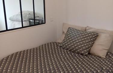 Mistral gagnant ! T1 calme avec vue, parking, télétravail, Wi-Fi, proche CV et gare - Foto 25