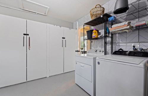 Luxury Rustic Retreat Entire Home in Pinellas Park - Foto 9