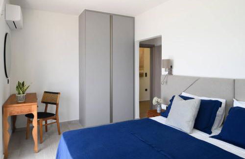 Rozites Luxury Beachfront Villa, By Hellocrete - Foto 25