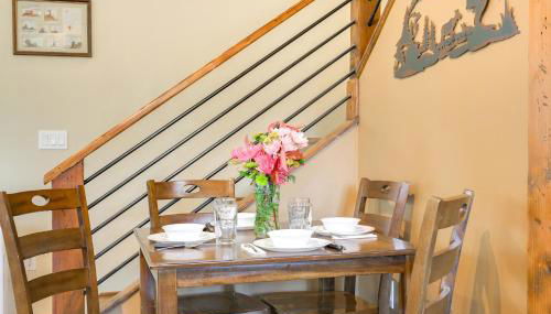 Cabin at the Little Ranch with Hiking On-Site! - Foto 5