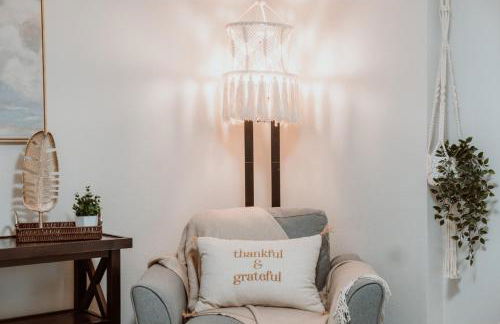 5 Bedroom House Cheerful Bungalow with AC Pet Friendly - Foto 65