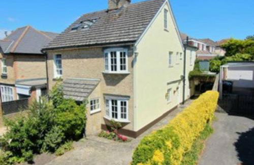 Coastal cottage on a bridle path in Lilliput- Sandbanks - Photo 2
