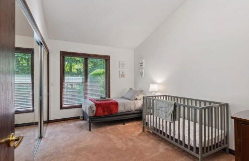 Great Group Getaway: Games Galore + Outdoor Oasis - Foto 37