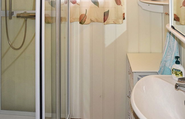 8 Person Holiday Home in Eidsvag - Foto 20