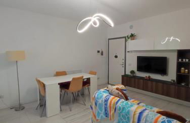 Sunflowers - Photo 4