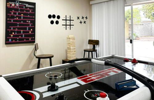 Modern Home Near Ontario Airport - Foto 8